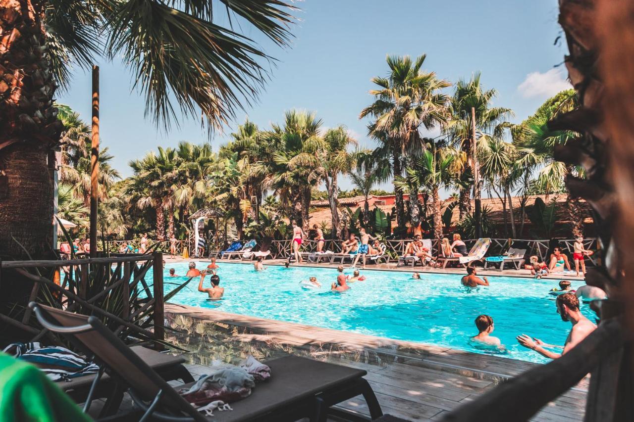 Hotel Toison D'Or Ramatuelle Esterno foto The swimming pool at the Oasis Park Hotel