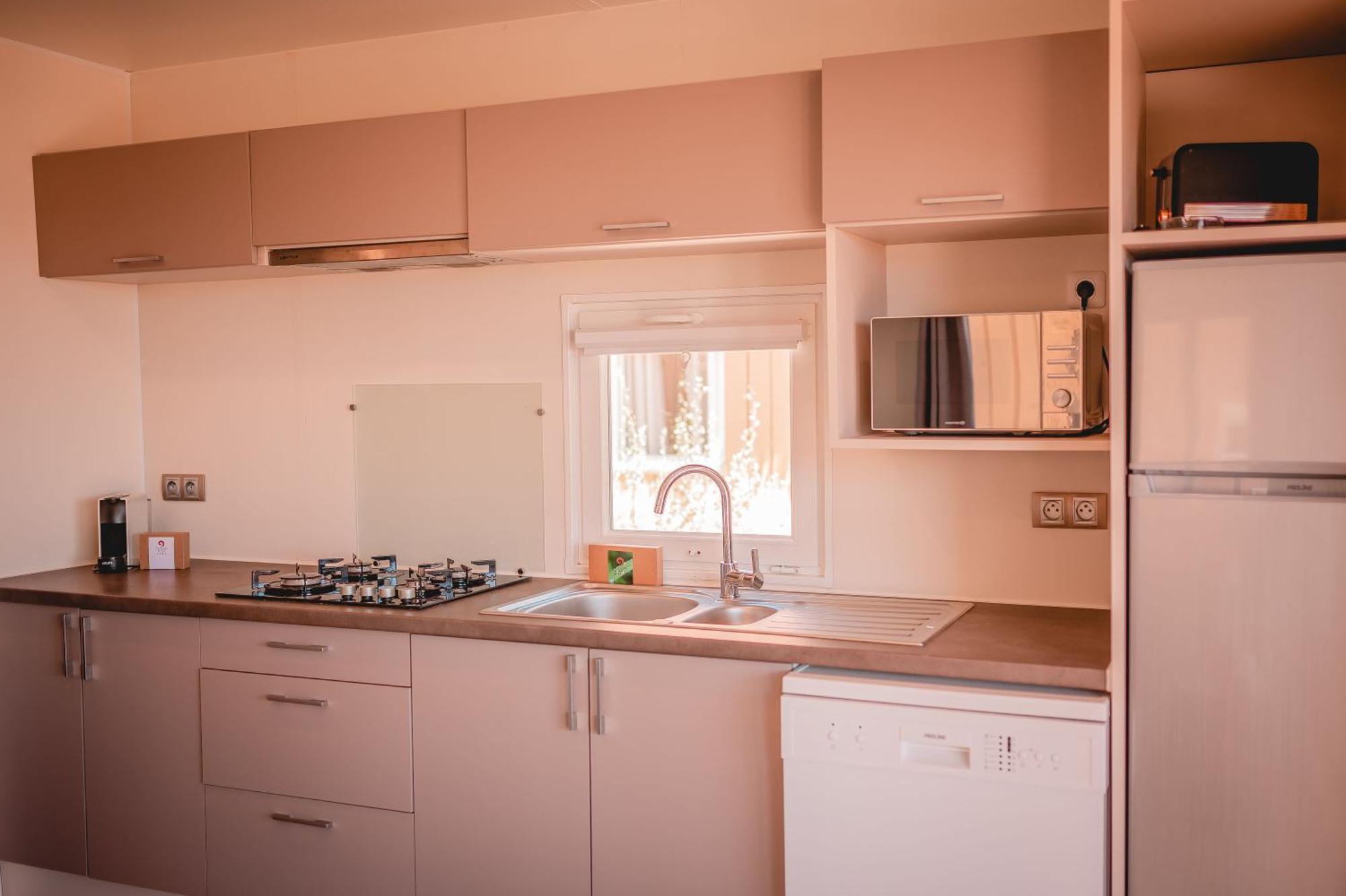 Hotel Toison D'Or Ramatuelle Esterno foto A typical kitchen