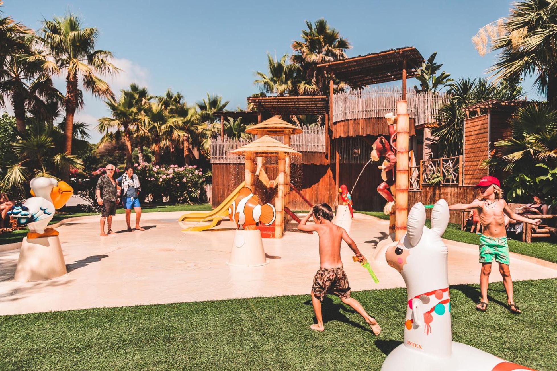 Hotel Toison D'Or Ramatuelle Esterno foto The children's area