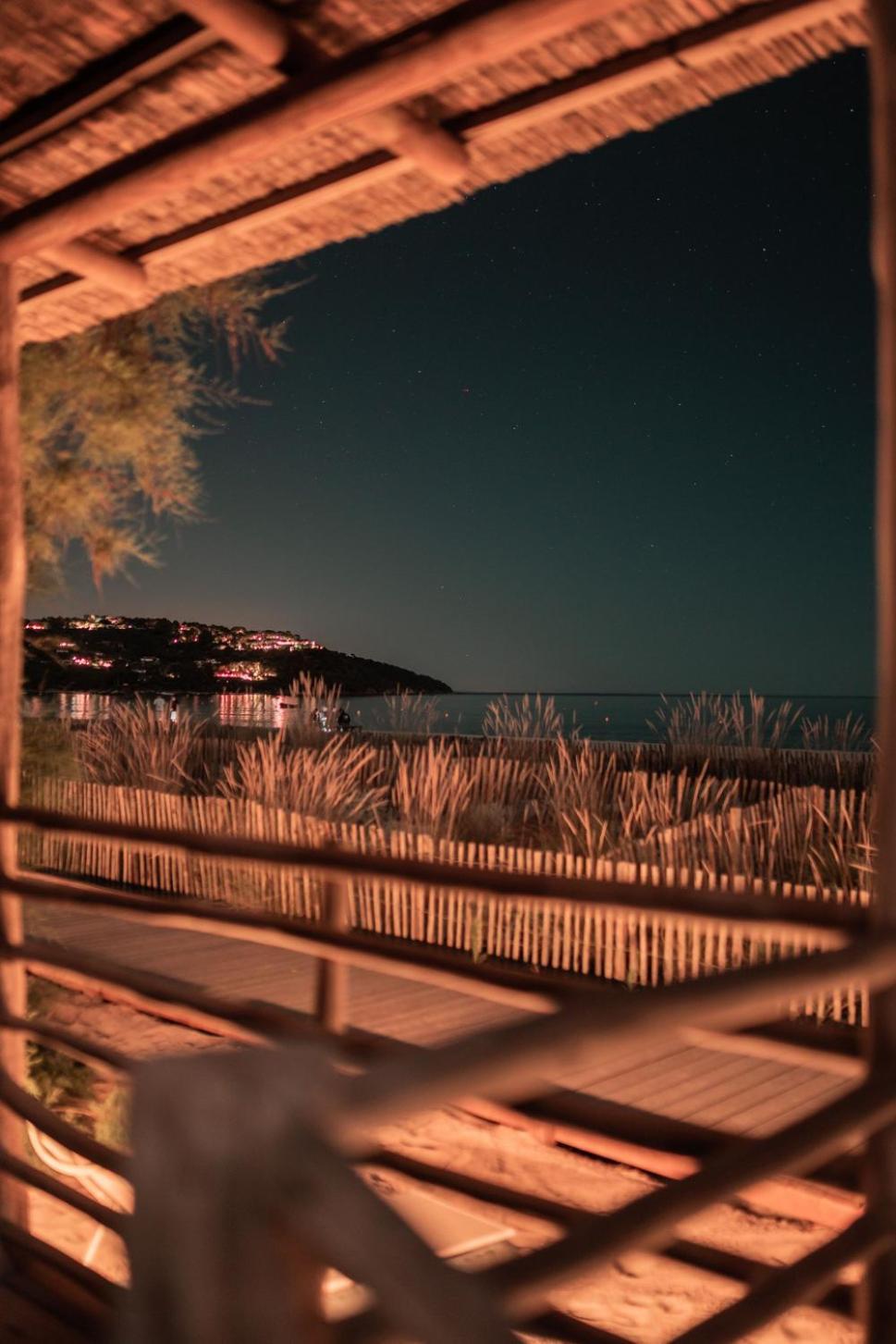 Hotel Toison D'Or Ramatuelle Esterno foto View of the bay
