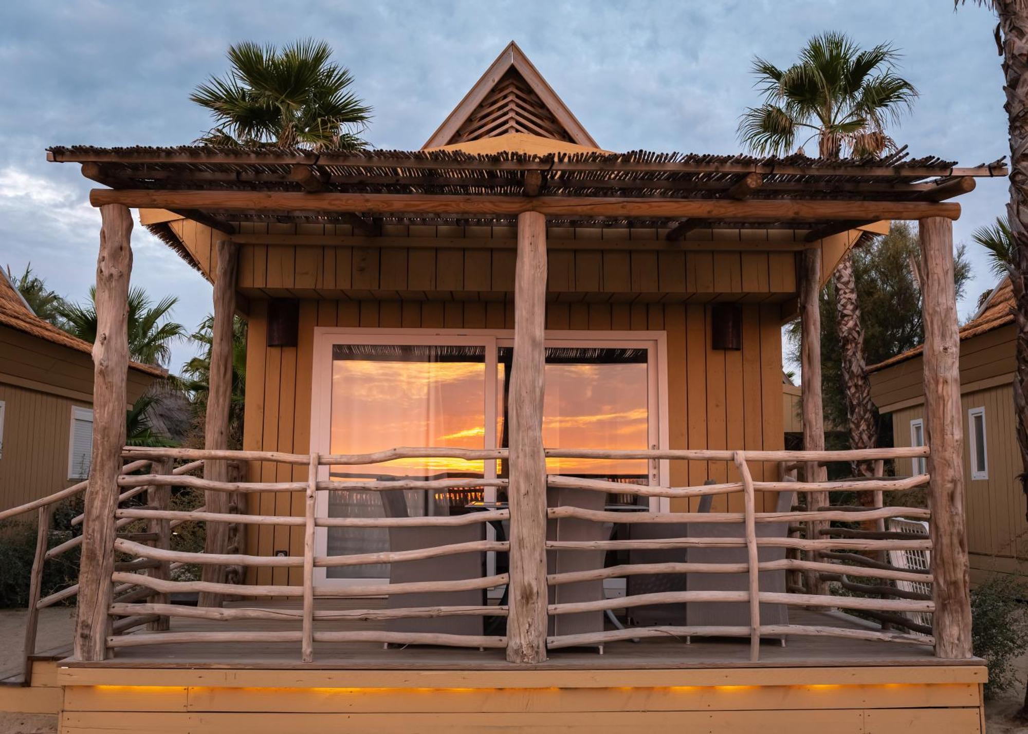 Hotel Toison D'Or Ramatuelle Camera foto A bungalow at the resort