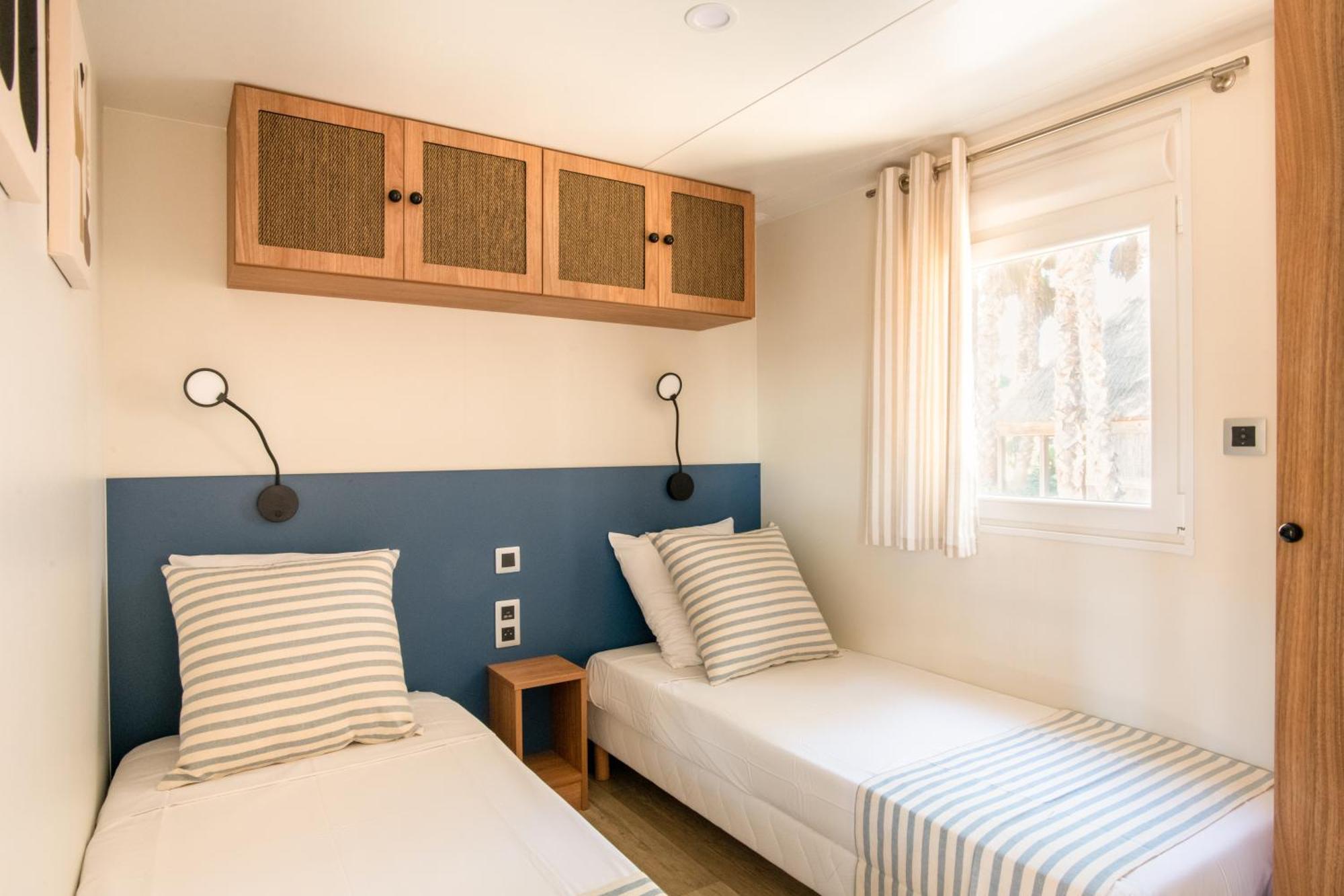 Hotel Toison D'Or Ramatuelle Esterno foto A bedroom in a mobile home